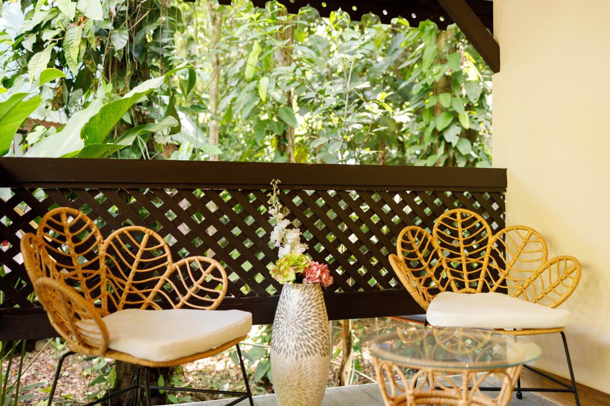 Almonds & Corals Boutique Hotel Puerto Viejo de Talamanca Экстерьер фото